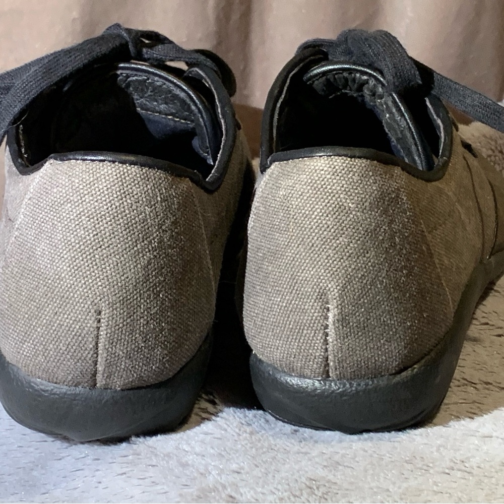 NAOT Size40 lace up gray canvas shoes - Picture 7 of 7